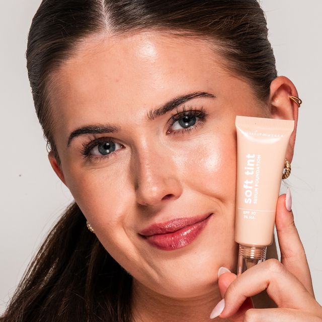 Soft Tint Serum Foundation